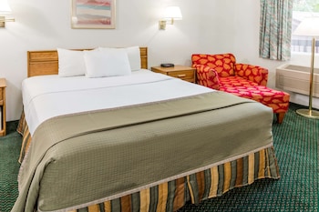 Studio Suite, 1 King Bed, Non Smoking