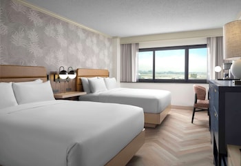 Room, 2 Queen Beds (Preferred)