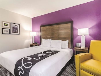 Room, 1 King Bed, Accessible, Non Smoking (Mobility Accessible)