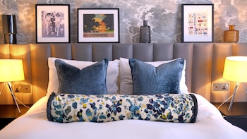 Room (Cosy)