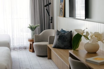 Village Terrace Twin