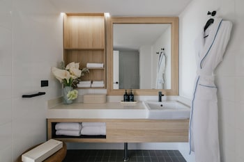 Village Terrace Twin