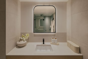 Coastal Two Bedroom Suite