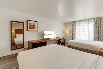 Standard Room, 2 Queen Beds, Non Smoking