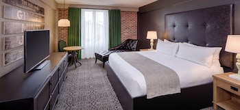 Standard Room, 1 King Bed