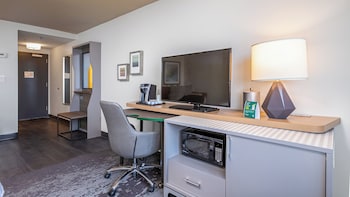 Standard Room, 2 Queen Beds, Accessible (Communications, Mobility)