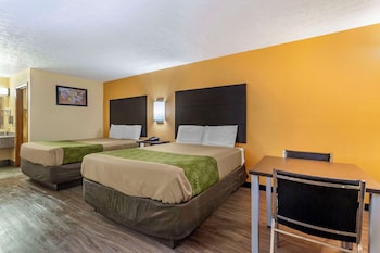 Standard Room, 2 Queen Beds, Non Smoking