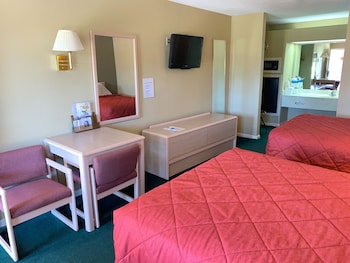 Room, 2 Queen Beds, Non Smoking
