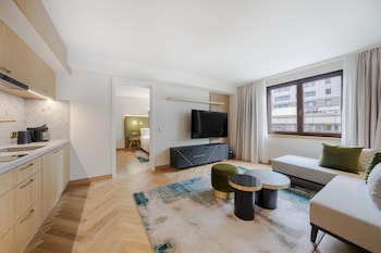 Room, 1 King Bed, Kitchenette (Residence)