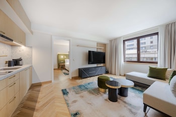 Suite, 1 Bedroom (Residence)