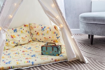 Family Studio, 1 King Bed with Sofa bed