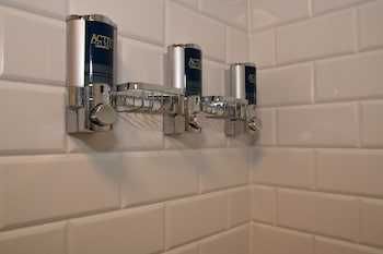 Room, 2 Queen Beds (Mobility Accessible, Tub)