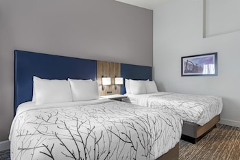 Standard Room, 2 Queen Beds, Non Smoking, Balcony