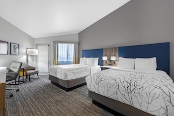 Standard Room, 2 Queen Beds, Non Smoking, Balcony