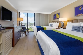 Room, 2 Queen Beds, Non Smoking, City View (Mobility/Hearing)