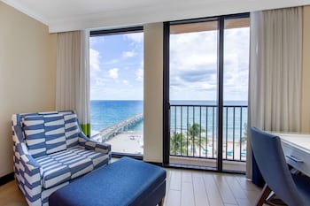 Room, 1 King Bed, Accessible, Ocean View (Non-Smoking)