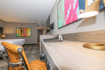 Standard Room, 1 King Bed