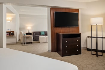 Executive Room, 1 King Bed with Sofa bed