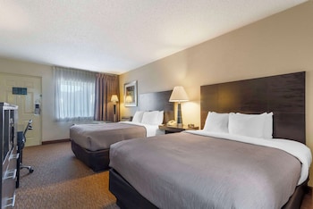 Standard Room, 2 Queen Beds, Non Smoking