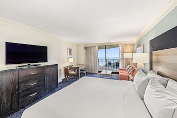 Room, 1 King Bed with Sofa bed, Partial View