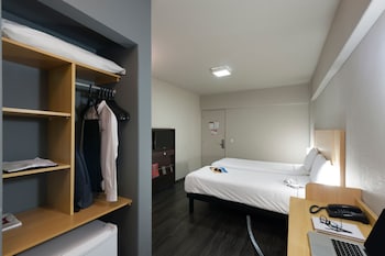 Standard Room, 2 Twin Beds
