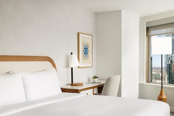 Room, 1 King Bed, City View (Skyline View)