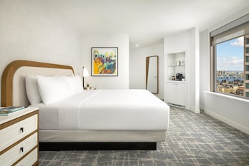 Room, 1 King Bed (Panoramic View)