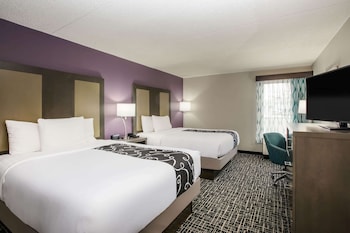Suite, 2 Queen Beds, Non Smoking