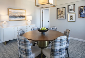 Royal Suite