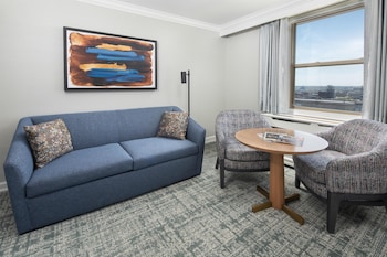 Superior Room, 1 King Bed, Accessible (Roll-In Shower)