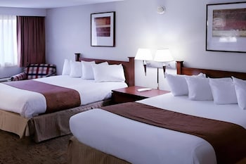 Suite, 2 Queen Beds, Non Smoking