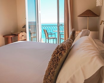 Superior room with full sea view