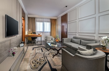 Deluxe Suite