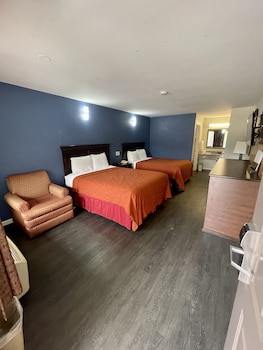 Room, 2 Queen Beds, Non Smoking