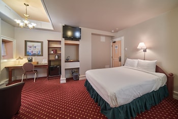 Deluxe Room, 1 Queen Bed