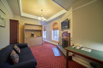 Superior Room, 1 Queen Bed with Sofa bed, Courtyard View