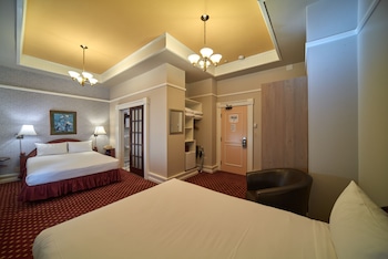 Deluxe Double Room, 2 Queen Beds, City View