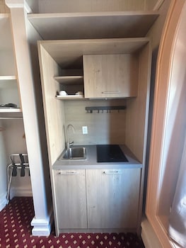 Deluxe Room, 2 Queen Beds, Non Smoking