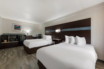 Standard Room, 2 Double Beds, Non Smoking