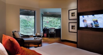 Club Executive Room