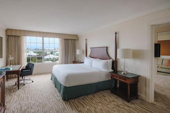 Junior Suite, 1 King Bed with Sofa bed, City View