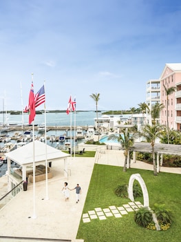 Fairmont Gold, Room, 1 King Bed, Club Lounge Access, Harbor View