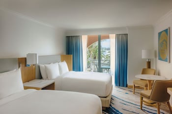 Signature Room, 2 Double Beds, Poolside