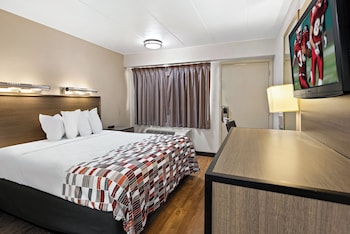 Deluxe Room, 1 King Bed (Smoke Free)
