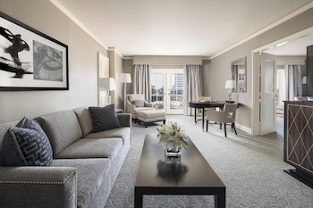 Executive Suite, 1 Bedroom (Club)