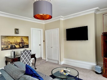 Luxury Suite