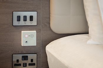 Accessible Queen Room (occupancy 2)
