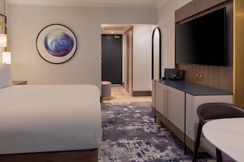 Deluxe Room, 1 King Bed