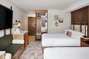 Room, 2 Queen Beds