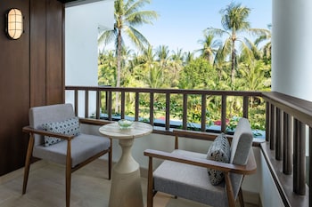Studio, 2 Double Beds, Resort View